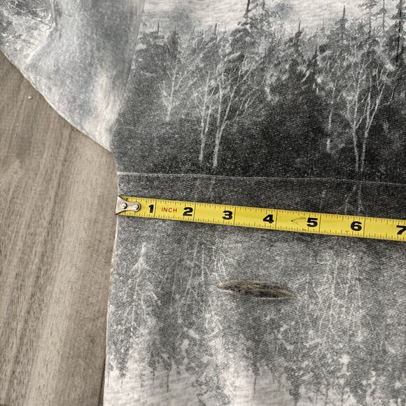 VTG Artisans Sunschein Designs Lake Bear Forest Snow Boat Y2K Sweatshirt Sz M - Picture 7 of 11